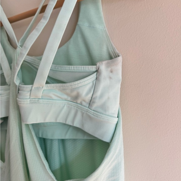 Lululemon Nouveau Limits Tank - Picture 5 of 6